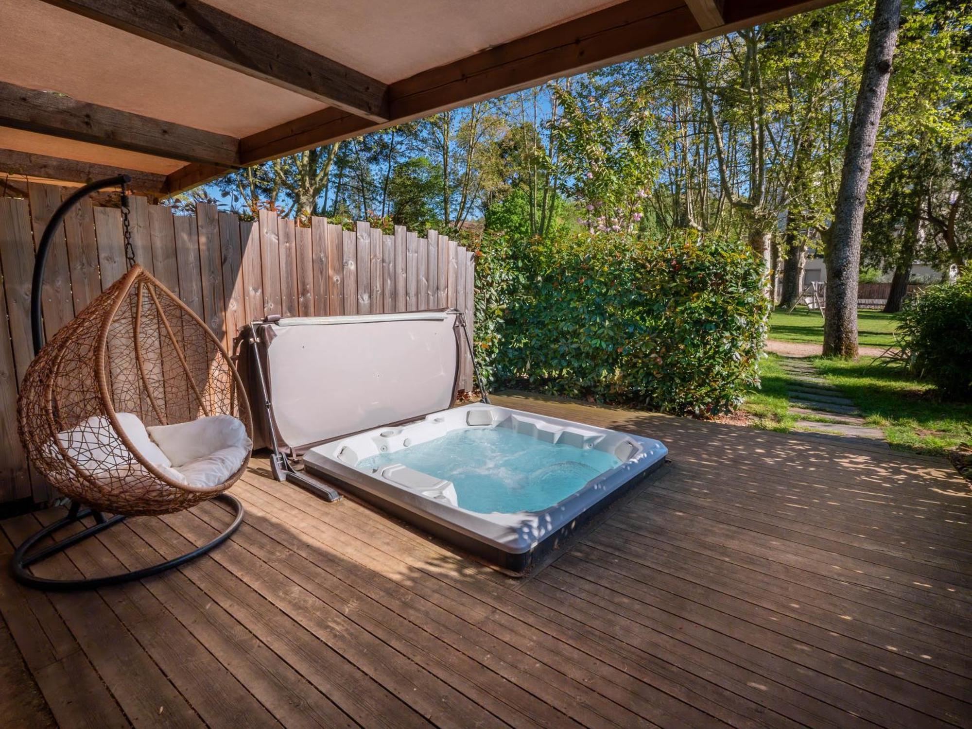 Apartamento Domaine Le Vaxergues Saint-Affrique Exterior foto